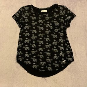 Hollister Elephant Print Pocket Tee, Size Small.